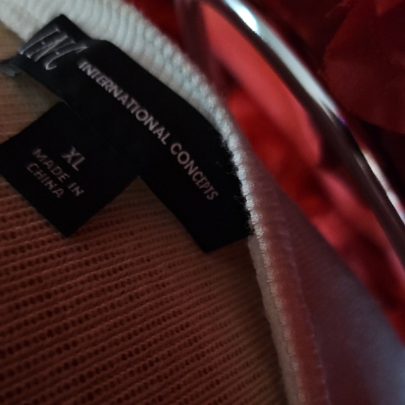 INC Women's Tie-Dye V-Neck Top Size XL - Picture 3 of 5